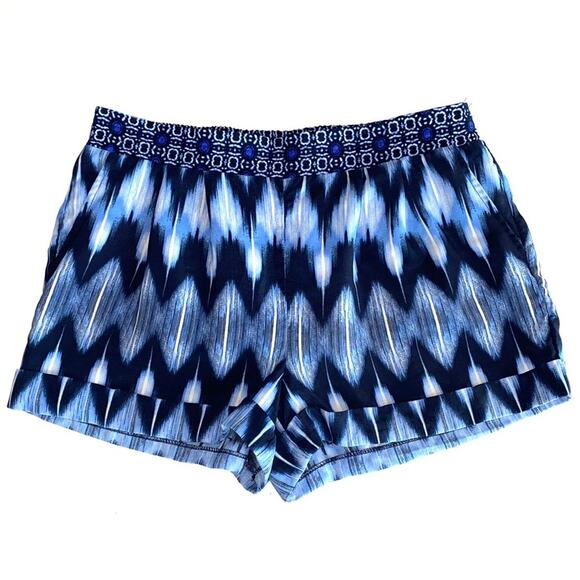 Soulmates Pants - Soulmates Blue Ikat Pattern Roll Cuff Shorts Size Large